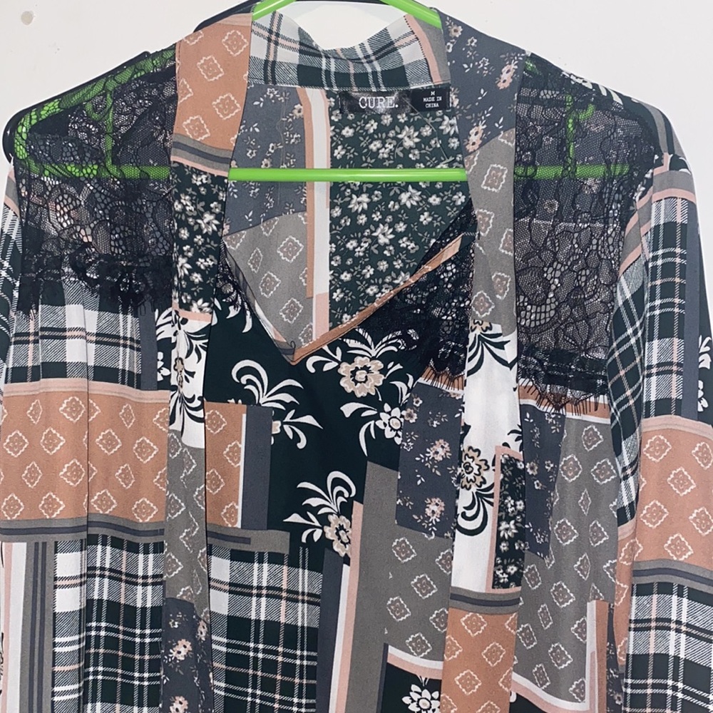 CURE top size Medium NWT